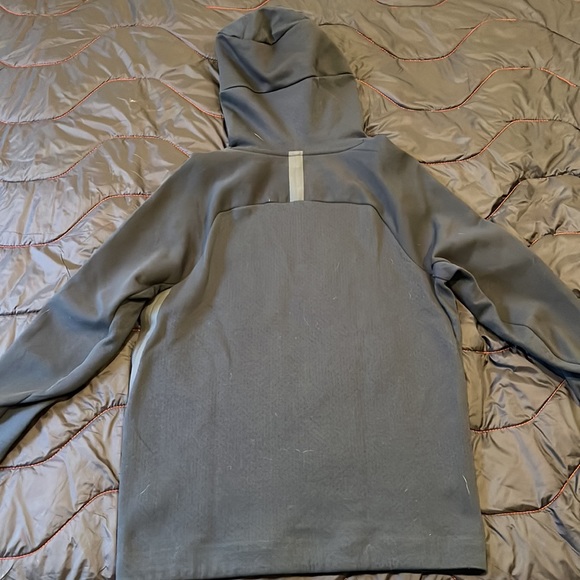Nike Tech Fleece Hoodie - Picture 6 of 7